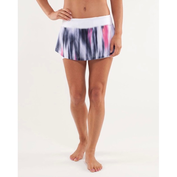 lululemon athletica Dresses & Skirts - Lululemon Light As Air Skirt